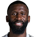  吕迪格膝盖顶人动作引争议，科贝：这是今年最野蛮的犯规之一 新闻