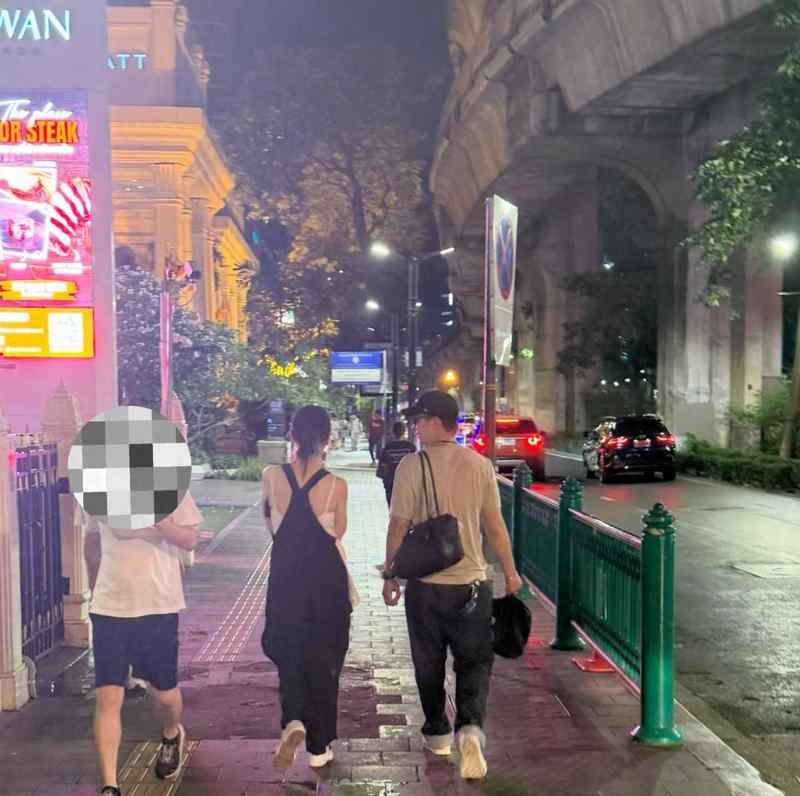  焦虑与羁绊：在曼谷四面佛的虔诚跪拜中，寻找平衡的真谛 情感心理 焦虑与羁绊：在曼谷四面佛的虔诚跪拜中，寻找平衡的真谛 情感心理