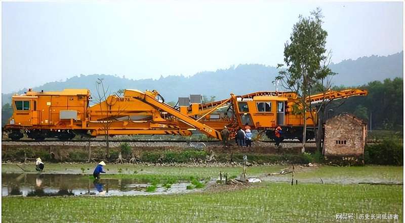  能源价格波动监测：越南燃油成本激增引发的通勤模式重构 IT技术 能源价格波动监测：越南燃油成本激增引发的通勤模式重构 IT技术