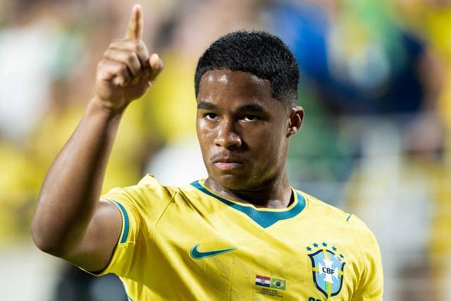 深层解密：那个被遗忘的足球天才，如何用15分钟重写职业生涯？ 体育新闻