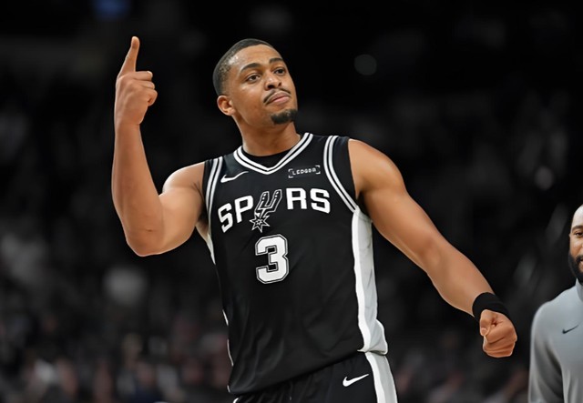  【技术拆解】效率跃升背后的秘密：凯尔登·约翰逊如何完成从核心到超六的进化 体育新闻 【技术拆解】效率跃升背后的秘密：凯尔登·约翰逊如何完成从核心到超六的进化 体育新闻