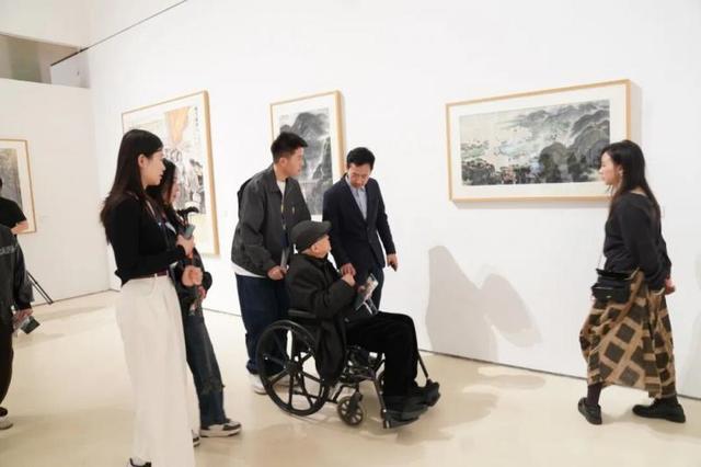  六十年丹青馈赠：央美规模最大个展背后的艺术传承方法论 文化旅游