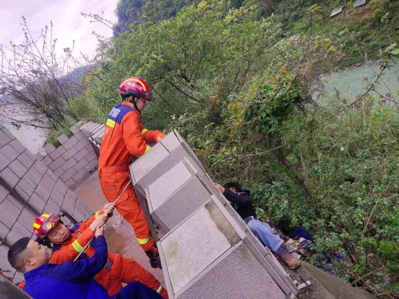 【深度复盘】飞仙渡救援事件：基层应急联动机制的实战效能与技术启示